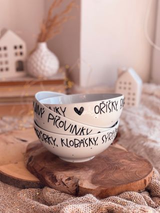 Když už zobeš píčovinky, tak aspoň z pořádný misky. Protože přiznejme si to - každej máme svoje slabosti. Ať už tě čeká...